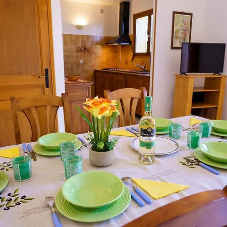 La Caletta Corsa - 2 Con Terrazza Privata, Aria Condizionata, 100m Dal Mare Lägenhet *