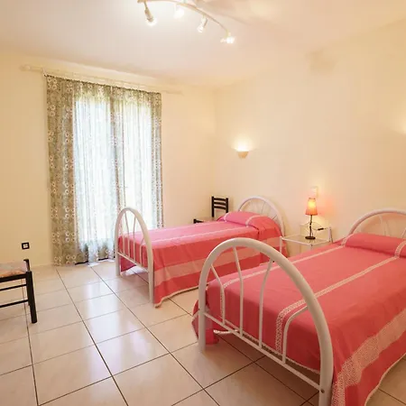 Lägenhet La Caletta Corsa - 2 Con Terrazza Privata, Aria Condizionata, 100m Dal Mare