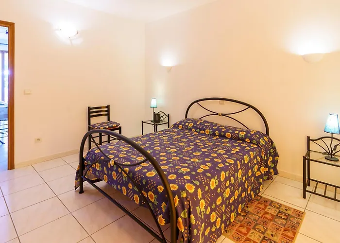 La Caletta Corsa - 2 Con Terrazza Privata, Aria Condizionata, 100m Dal Mare Apartman *