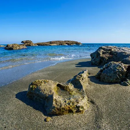 La Caletta Corsa Con Due A 100 M Dal Mare Linguizzetta